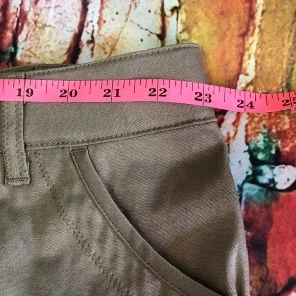 St.Johns Bay plus‎ size dark khaki shorts size 24W - Picture 5 of 9